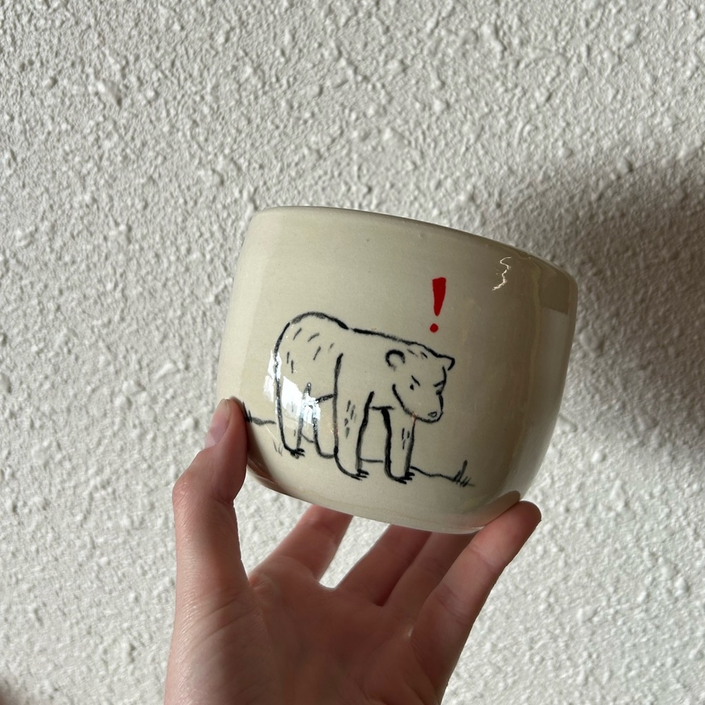 Surprised Grizzly! Flowerpot